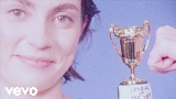Miniatura do vídeo Lesbian Of The Year