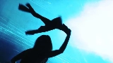 Miniatura do vídeo I Need You Now