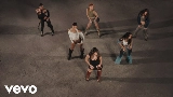 Miniatura do vídeo Walk Like This