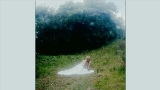 Miniatura do vídeo Breathe onto me