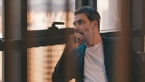 Miniatura do vídeo Yaşın Müsait Değil